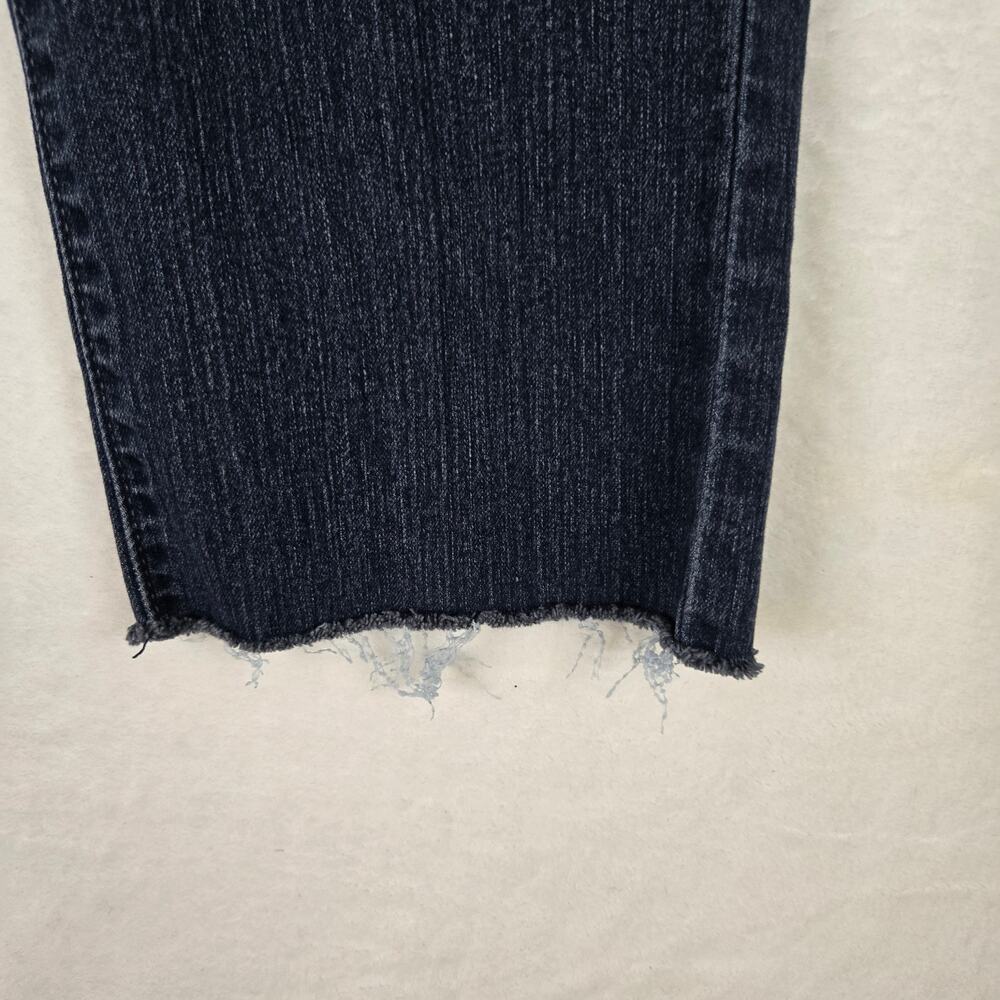 Levi's 505 Straight Womens Denim jeans size 6 distressed hem 0692 - Picture 3 of 13